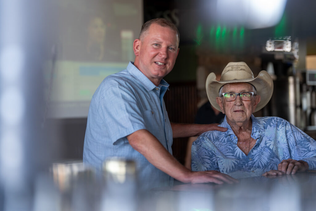 Brian Hardy speaking with a local Cave Creek veteran at a neighborhood bar in Cave Creek Arizona